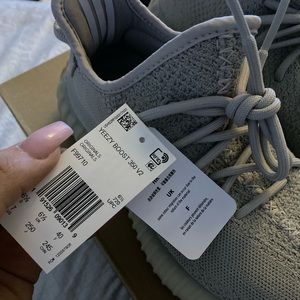 Yeezy Boost 350 V2 Sesame